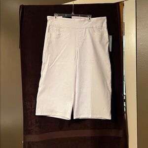 Bandolino White Culotte Pants